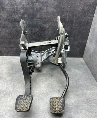 Opel Vectra C Pedal assembly 24401376 20040330080000