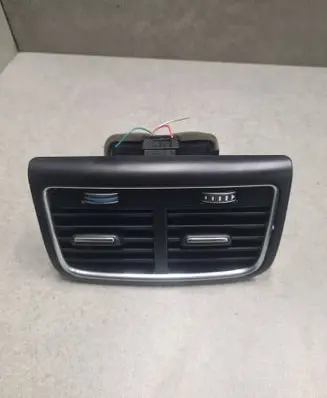 Rear air vent grill