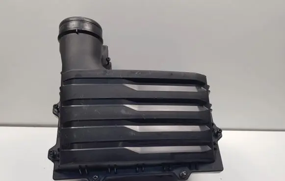 Volkswagen Polo VI Air filter box cover 5WA129607