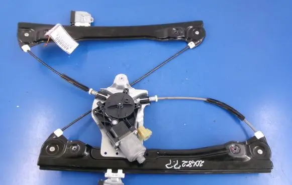 Chevrolet Cruze Front door window regulator with motor