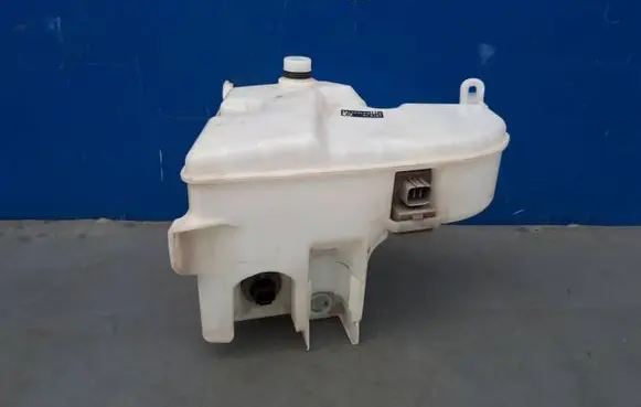 Lexus GS 300 350 430 450H Windshield washer fluid reservoir/tank 060851130