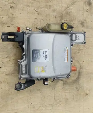 Toyota Prius (XW20) Voltage converter inverter G920047111