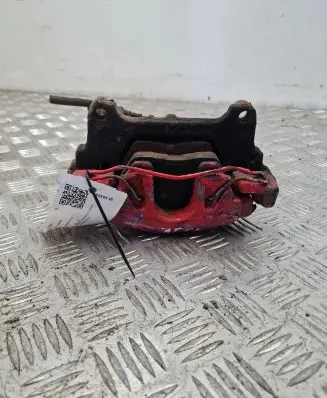 Volkswagen PASSAT CC Front brake caliper