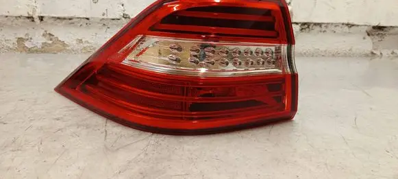 Mercedes-Benz ML W166 Rear/tail lights A1669063301