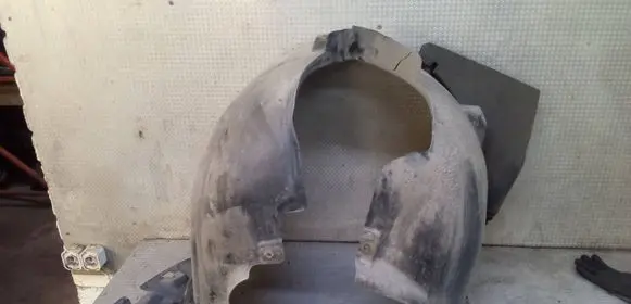 Mercedes-Benz ML W164 Front wheel arch liner splash guards 