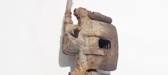 Mitsubishi Lancer Rear brake caliper