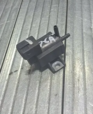 Toyota Avensis T250 Vacuum valve 258600R010 72828606