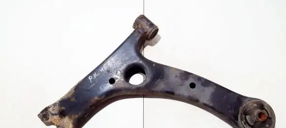 Toyota Corolla Verso AR10 Front lower control arm/wishbone