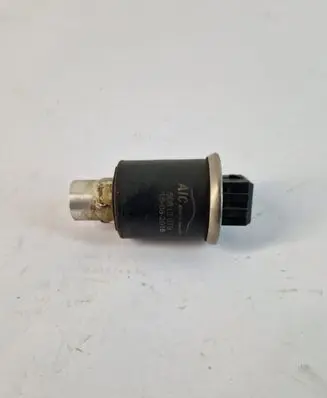 Ford Galaxy Oil pressure sensor 50812573