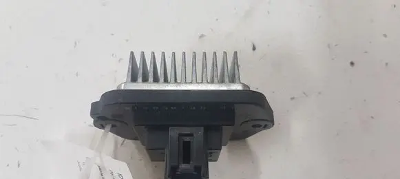 Mazda 6 Heater blower motor/fan resistor PM010010B