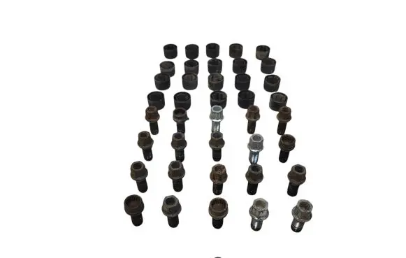 Volkswagen PASSAT B6 Nuts/bolts 