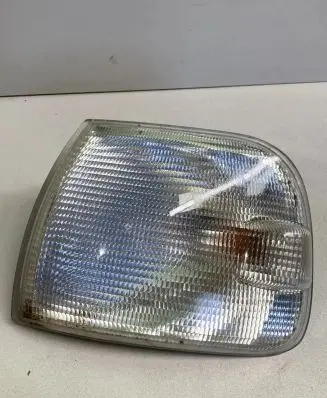 Volkswagen Transporter - Caravelle T4 Front indicator light