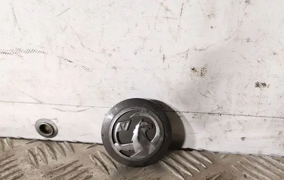 Opel Crossland X Original wheel cap 467597050 13276168