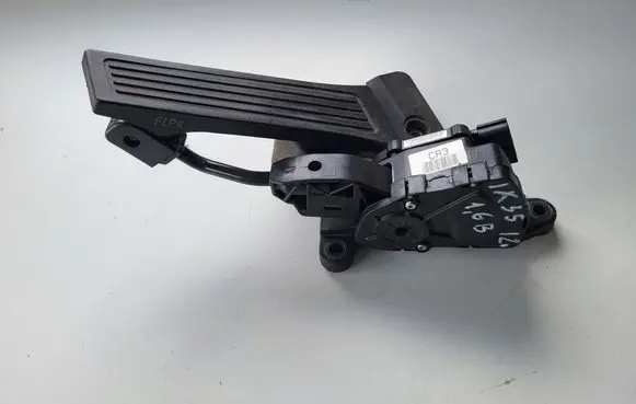 Hyundai ix35 Accelerator throttle pedal
