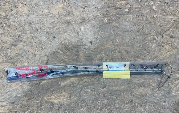 Mazda 3 III Windshield/front glass wiper blade BBP2-67-333 S2507P196-I