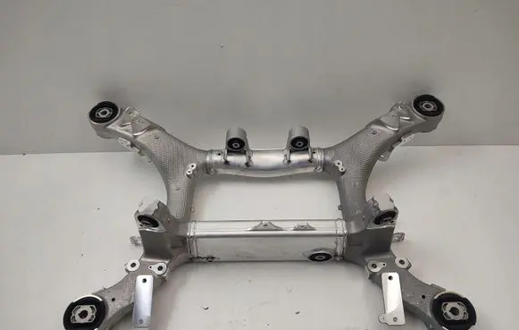 BMW X5 G05 Rear axle beam 6884574