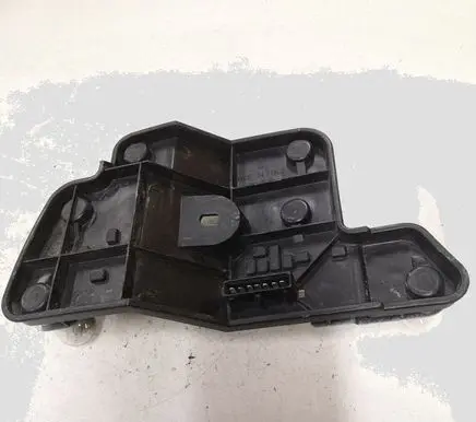 Volvo C70 Tail light bulb cover holder 290222