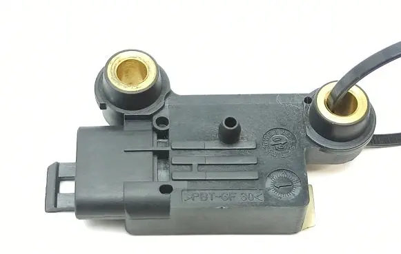 Mercedes-Benz ML W163 Airbag deployment crash/impact sensor A1638200226