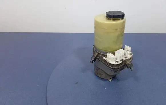 Opel Vectra C Power steering pump