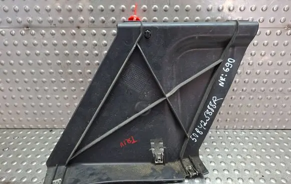 Renault Trafic III (X82) Engine splash shield/under tray S26309690 508425888R