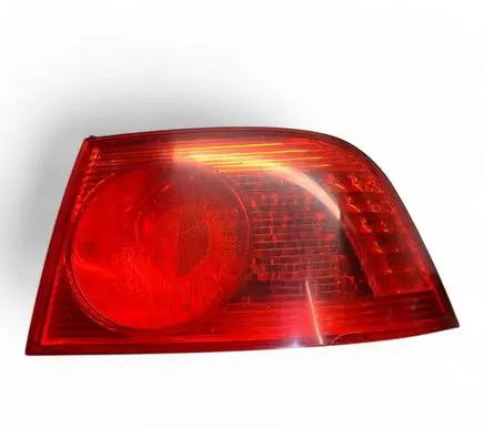 Volkswagen Phaeton Rear/tail lights