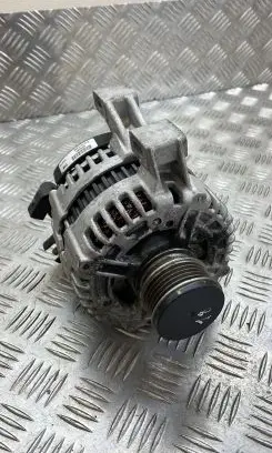 Volvo XC60 Generator/alternator 0121615005