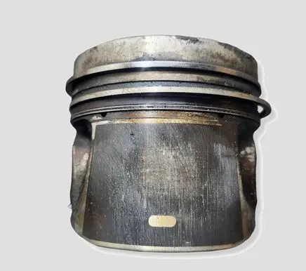 Volvo V70 Piston D4204T5