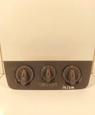 Seat Ibiza IV (6J,6P) Climate control unit 6J0820045