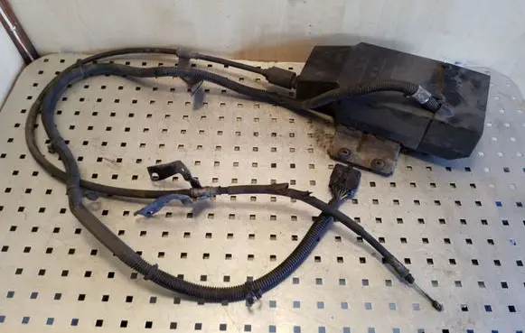 Opel Antara Hand brake control module 20951996
