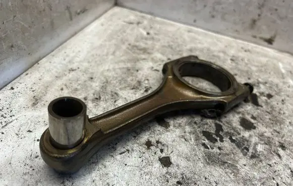 Audi A6 S6 C6 4F Connecting rod/conrod 