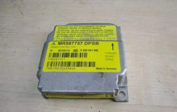 Mitsubishi Colt Airbag control unit/module MR587727 0285001686