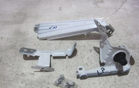 BMW X3 F25 Fender mounting bracket 41357267327BMW