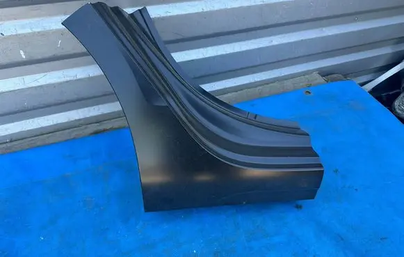 Audi A4 S4 B9 8W Sill