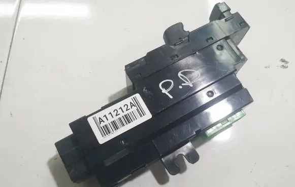 Volvo S60 Electric window control switch 9452961