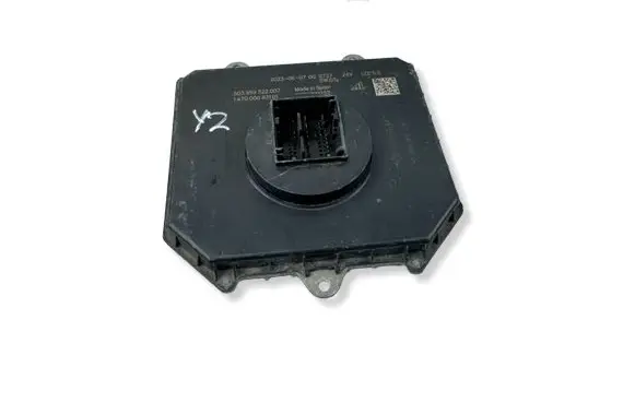 Iveco Daily 6th gen Headlight ballast module Xenon 147000083101 503959322007 10EEG190252