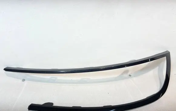 Opel Mokka B Front bumper splitter molding 9835155280