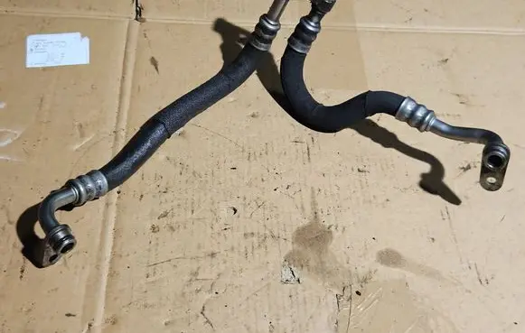 BMW 5 E60 E61 Oil cooling pipe 7560979 7560980