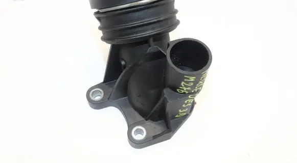 Mercedes-Benz C AMG W205 Engine coolant pipe/hose A2762000256