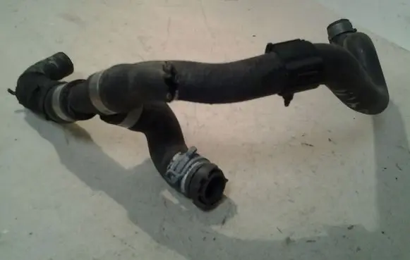 Audi A4 S4 B8 8K Engine coolant pipe/hose