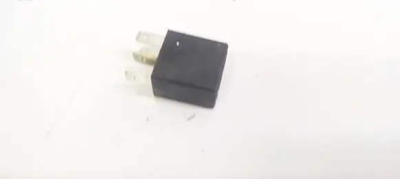 Opel Vectra B Other relay 90229206