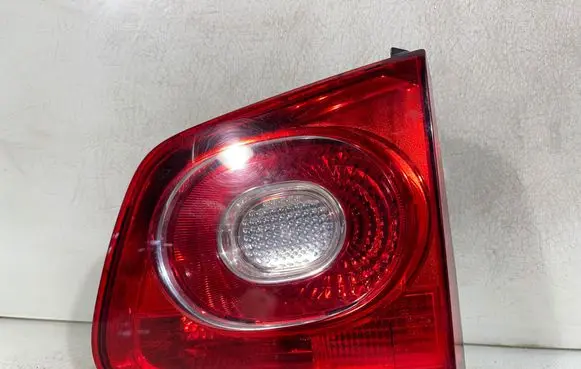 Volkswagen Tiguan Tailgate rear/tail lights 5n0945094c