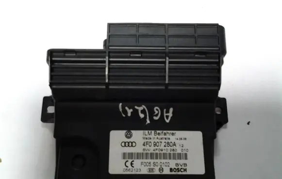 Audi A6 S6 C6 4F Power management control unit 4F0907280A