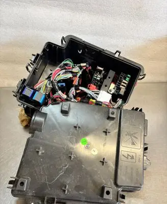 Renault Master IV Fuse box set 