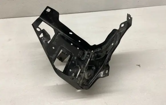BMW X2 F39 Headlight/headlamp mounting bracket 7342502 BMUK304205 1210618065