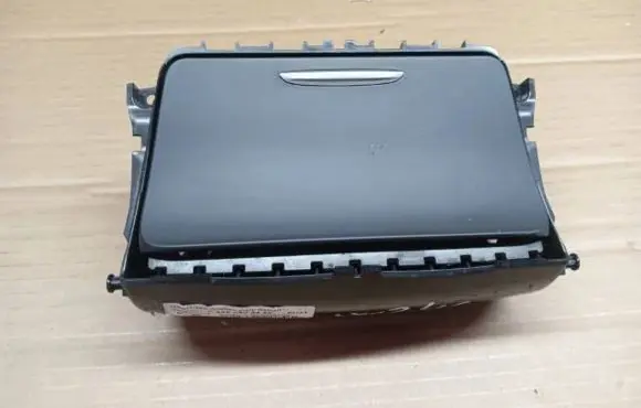 Mercedes-Benz B W246 W242 Ashtray (front) A2466803450 1221377D KSTW246MK0