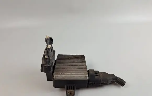Hyundai Sonata Heater blower fan relay 253853K400