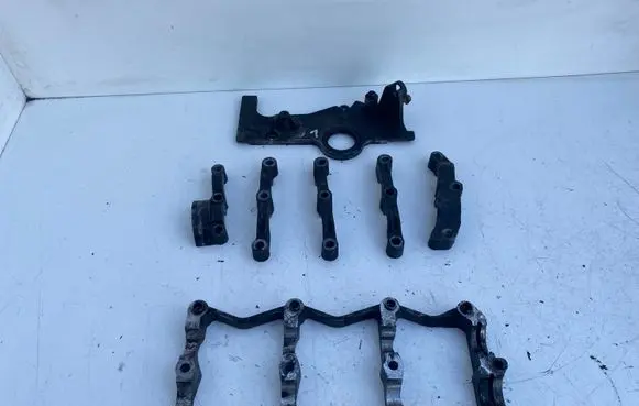 Toyota Avensis T220 Camshaft holder 