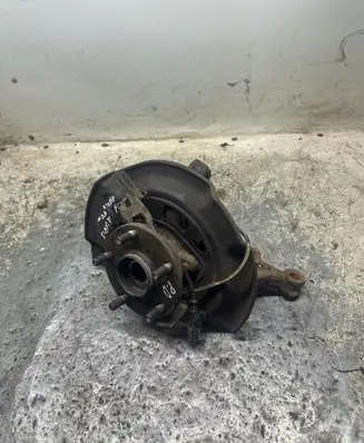 Toyota Auris 150 Front wheel hub
