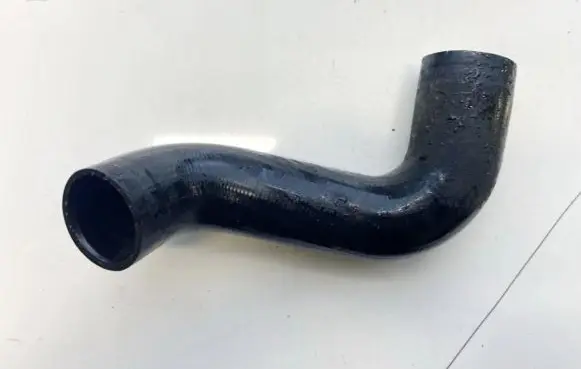 Mercedes-Benz C W203 Engine coolant pipe/hose