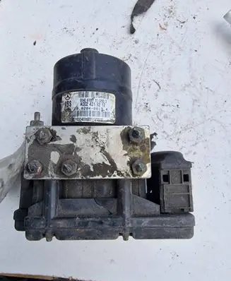Mercedes-Benz C W202 ABS Pump A0024319212 10099013262